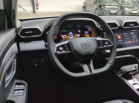 MG ZS 1.5 L HYBRIDAVEC 197 CH BVA LUXURY