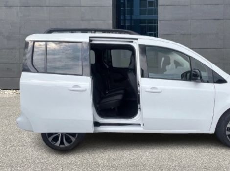 Renault KANGOO NOUVEAU BLUE DCI 115 CH TECHNO AUTO AVEC CAMERA DE RECUL ET JANTES ALLIAGE 17