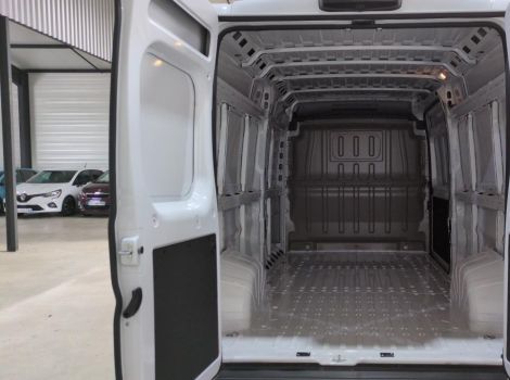 Peugeot BOXER FOURGON 3.5 T L3H2 140 S&S BVA8 AVEC PACK TECHNO PREMIUM ET CAMERA DE RECUL