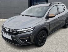 Dacia SANDERO ECO-G 100 CH EXTREME STEPWAY PCK PLUS AVEC CAMERA AVERTISSEUR D'ANGLES MORTS CONFORT PACK ET SIEGES CHAUFFANTS