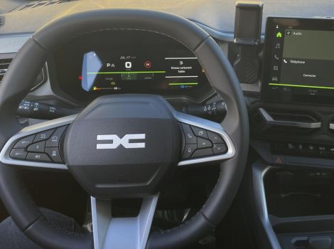 Dacia BIGSTER 155 CH HYBRID JOURNEY AVEC PACK HIVER ACCES MAIN LIBRE PACK PARKING ET HAYON ELECTRIQUE