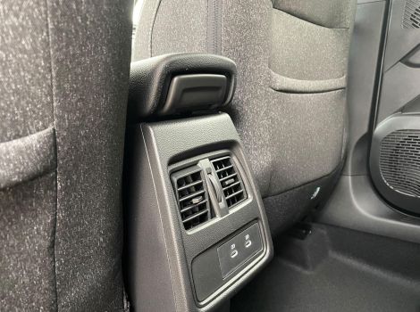 Renault CAPTUR 4 E-TECH FULL HYBRID 160 CH TECHNO AVEC CONSOLE FLOTTANTE PACK HIVER ET ROUE DE SECOURS