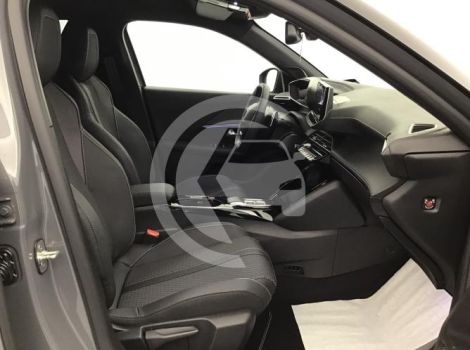 Peugeot 2008 HYBRID 145 GT