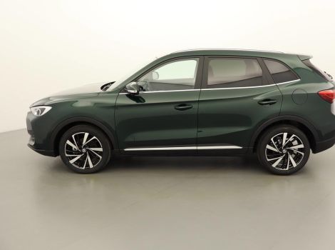 MG ZS LUXURY PACK PANO