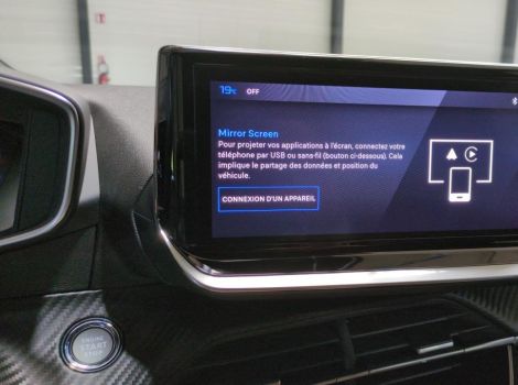 Peugeot 2008 HYBRID 145 BVA E-DCS6 GT AVEC PACK DRIVE ASSIST PLUS