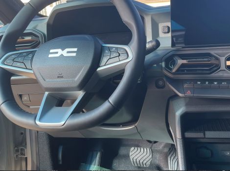 Dacia DUSTER ECO-G 120 CH BVA EXTREME AVEC ACCES MAIN LIBRE PACK CITY ET PACK COLD