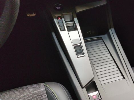 Peugeot 308 NOUVELLE BLUEHDI 130 S&S BVA EAT8 GT