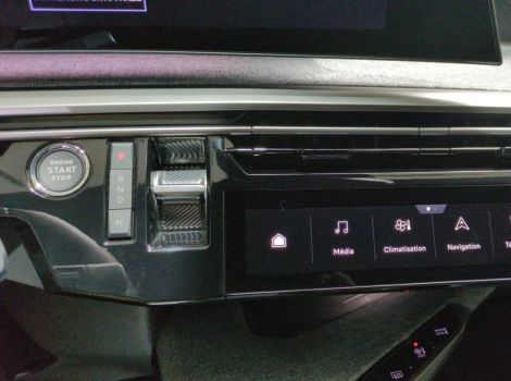 Peugeot 3008 HYBRID 145 BVA E-DCS6 ALLURE AVEC JANTES 19 ET NAVI