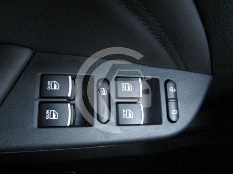 Seres 3 LUXURY 163 CH 120kW SUREQUIPEE AVEC TOIT OUVRANT PANORAMIQUE AUTONOMIE 329 KM