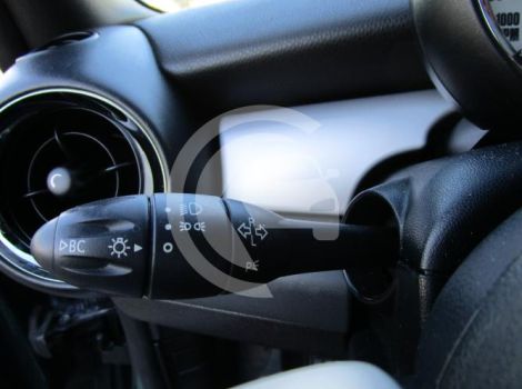 Mini MINI 95 CH SERIE ONE PK SALT BVA AVEC CLIMATISATION AUTOMATIQUE ET RADAR DE RECUL