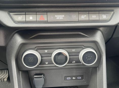 Dacia SANDERO STEPWAY ECO G 120 CH EXPRESSION AVEC CLIMATISATION AUTOMATIQUE ET SIEGES CHAUFFANTS