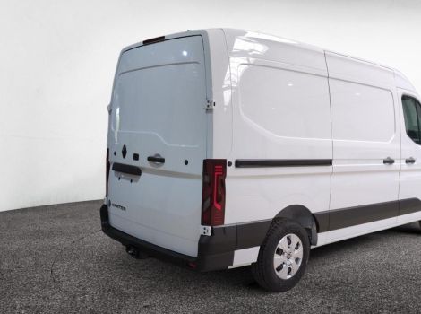 Renault MASTER FOURGON L2H2 3T5 BLUE DCI 130 TR BVM6 EXTRA AVEC PLANCHER BOIS ET CAMERA DE RECUL ET ATTELAGE