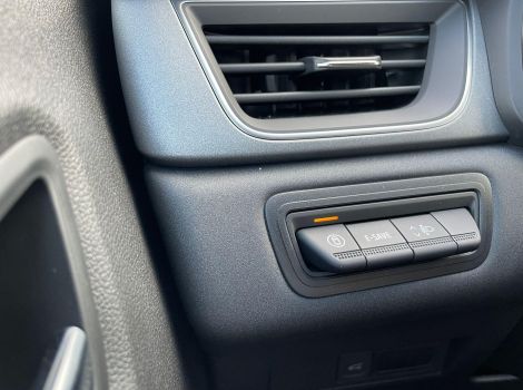 Renault SYMBIOZ 1.8 E-TECH FULL HYBRID 160 CH TECHNO AVEC PACK HIVER HAYON MAINS LIBRES ET ROUE DE SECOURS