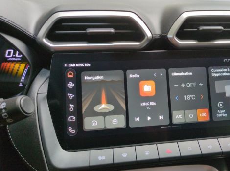 MG ZS 1.5 L HYBRIDAVEC 197 CH BVA LUXURY