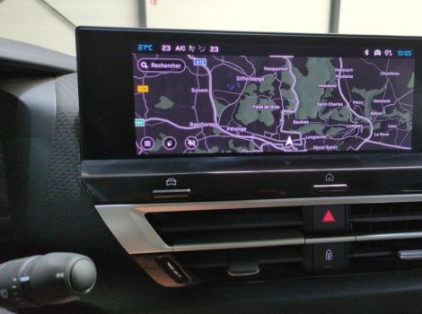 Citroën C4 HYBRIDE 145 CH BVA E-DCS6 PLUS AVEC CAMERA DE RECUL ET NAVI