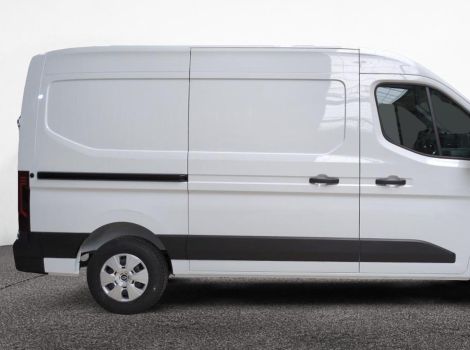 Renault MASTER FOURGON L2H2 3T5 BLUE DCI 130 TR BVM6 EXTRA AVEC PLANCHER BOIS ET CAMERA DE RECUL ET ATTELAGE