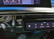Peugeot 5008 HYBRID 145 CH BVA E-DCS6 7PL GT