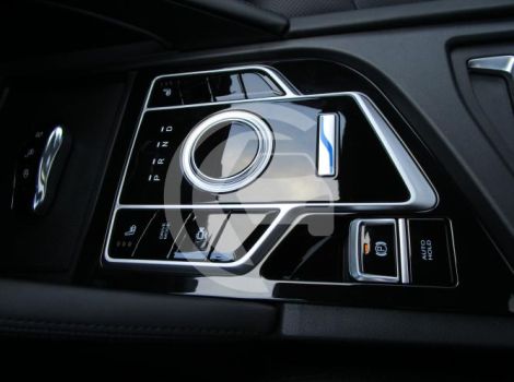 Seres 3 LUXURY 163 CH 120kW SUREQUIPEE AVEC TOIT OUVRANT PANORAMIQUE AUTONOMIE 329 KM