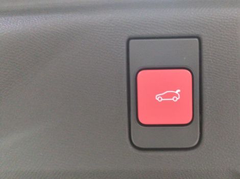 Peugeot 5008 HYBRID 145 BVA E-DCS6 7PL GT
