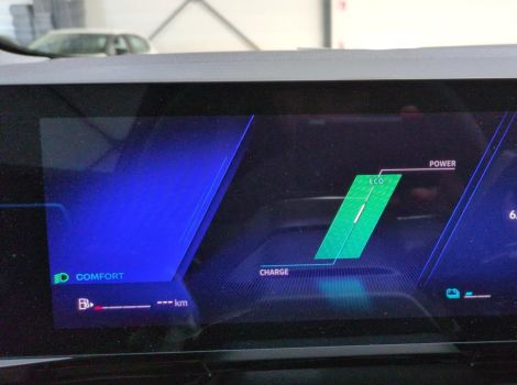 Renault AUSTRAL NOUVEAU FULL HYBRID E-TECH 200 CH BVA ESPRIT ALPINE AVEC PACK PARKING 360 ET PARE-BRISE CHAUFFANT