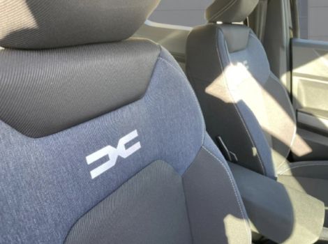 Dacia DUSTER ECO-G 120 CH EXPRESSION AVEC PACK COLD