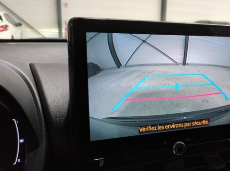 Toyota YARIS CROSS HYBRIDE 130H 2WD BVA DESIGN SUREQUIPE (RADARS AV-AR, SIÈGES CHAUFFANTS, ANGLES MORTS)