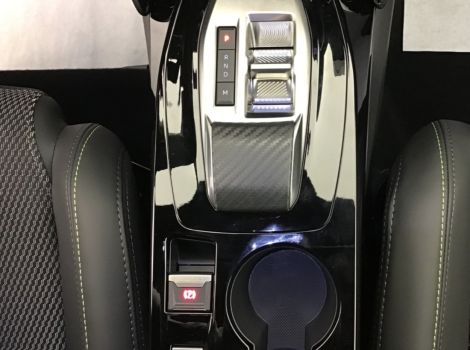 Peugeot 2008 HYBRID 145 CH e-DCS6 GT AVEC GPS ET CAMERA 360