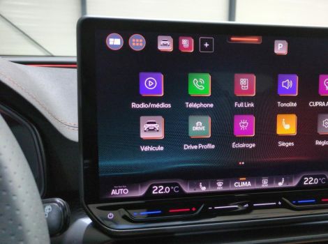 Cupra FORMENTOR 1.5 ETSI HYBRID 150 BVA DSG7 V AVEC JANTES 18 ET TOIT PANO
