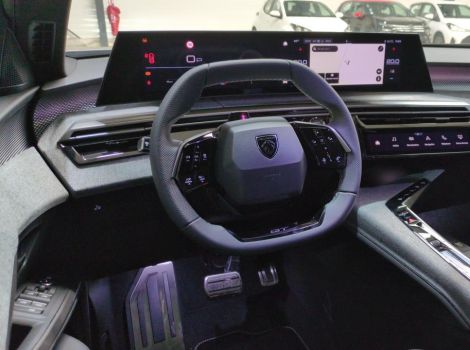 Peugeot 5008 HYBRID 145 BVA E-DCS6 7PL GT
