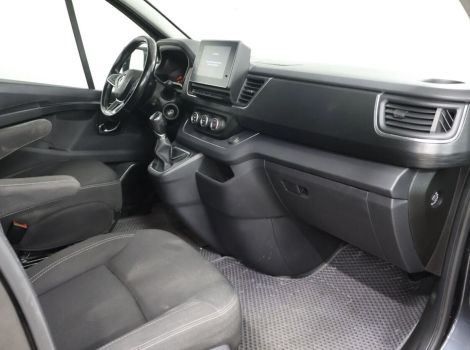 Renault TRAFIC COMBI L2 BLUE DCI 150 CH EDC 8 PLACES