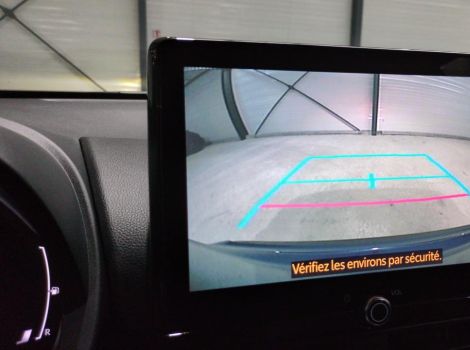 Toyota YARIS CROSS HYBRIDE 130H 2WD BVA DESIGN SUREQUIPE (RADARS AV-AR, SIÈGES CHAUFFANTS, ANGLES MORTS)