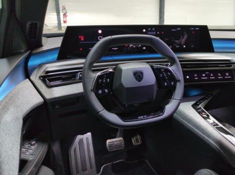 Peugeot 5008 HYBRID 145 CH BVA E-DCS6 7PL GT