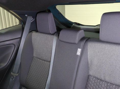Toyota YARIS CROSS HYBRIDE 130H 2WD BVA DESIGN SUREQUIPE (RADARS AV-AR, SIÈGES CHAUFFANTS, ANGLES MORTS)