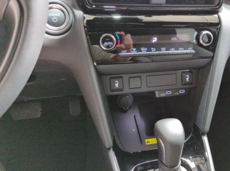 Toyota YARIS CROSS HYBRIDE 130H 2WD BVA DESIGN SUREQUIPE (RADARS AV-AR, SIÈGES CHAUFFANTS, ANGLES MORTS)