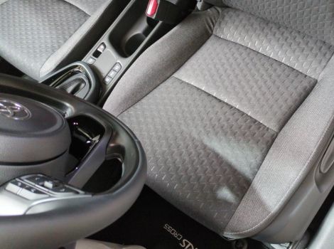 Toyota YARIS CROSS HYBRIDE 130H 2WD BVA DESIGN SUREQUIPE (RADARS AV-AR, SIÈGES CHAUFFANTS, ANGLES MORTS)