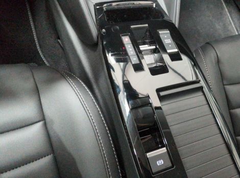 Citroën C4 HYBRIDE 145 CH BVA E-DCS6 MAX  AVEC CAMERA 360 ET AFFICHAGE TETE HAUTE
