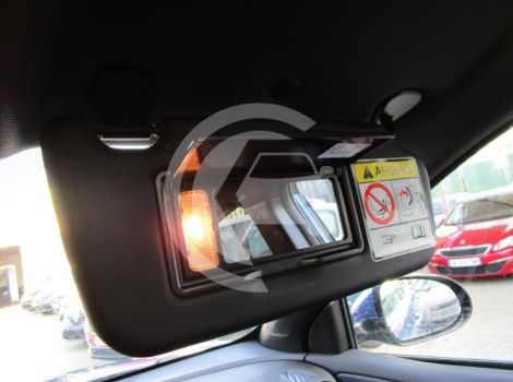 Seres 3 LUXURY 163 CH 120kW SUREQUIPEE AVEC TOIT OUVRANT PANORAMIQUE AUTONOMIE 329 KM