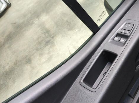 Renault MASTER FOURGON L2H2 3T5 BLUE DCI 130 TR BVM6 EXTRA AVEC PLANCHER BOIS ET CAMERA DE RECUL ET ATTELAGE
