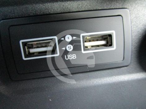 Seres 3 LUXURY 163 CH 120kW SUREQUIPEE AVEC TOIT OUVRANT PANORAMIQUE AUTONOMIE 329 KM