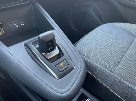 Renault CAPTUR 4 E-TECH FULL HYBRID 160 CH TECHNO AVEC CONSOLE FLOTTANTE PACK HIVER ET ROUE DE SECOURS