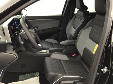 Renault R4 E-TECH ELECTRIQUE 150 CH ICONIC AVEC SYSTEME AUDIO HAUTE-FIDELITE HARMAN KARDON