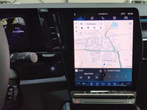 Renault AUSTRAL NOUVEAU FULL HYBRID E-TECH 200 CH BVA ESPRIT ALPINE AVEC PACK PARKING 360 ET PARE-BRISE CHAUFFANT
