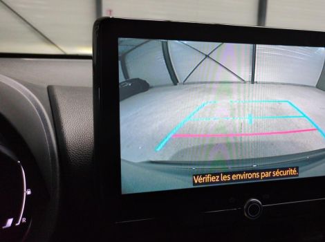 Toyota YARIS CROSS HYBRIDE 130H 2WD BVA DESIGN SUREQUIPE (RADARS AV-AR, SIÈGES CHAUFFANTS, ANGLES MORTS)