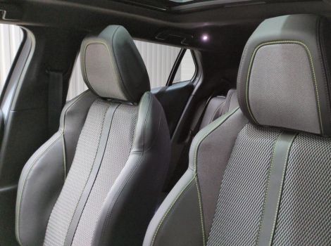 Peugeot 2008 HYBRID 145 BVA E-DCS6 GT SUREQUIPE
