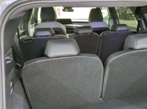 Peugeot 5008 HYBRID 145 BVA E-DCS6 7PL GT