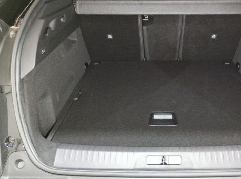 Peugeot 3008 HYBRID 145 BVA E-DCS6 ALLURE AVEC JANTES 19 ET NAVI