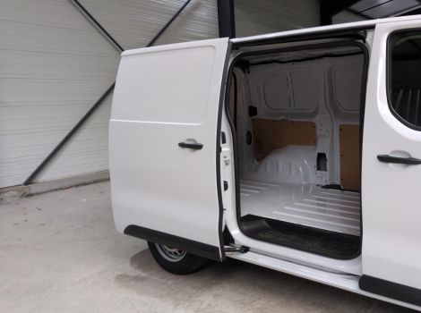 Citroën JUMPY FOURGON M DIESEL 120 CH MANUELLE 3PL