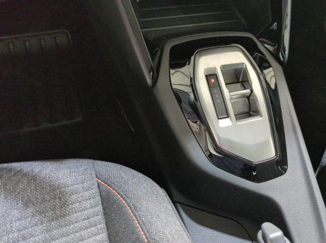 Peugeot 208 HYBRID 110 BVA E-DCS6 STYLE